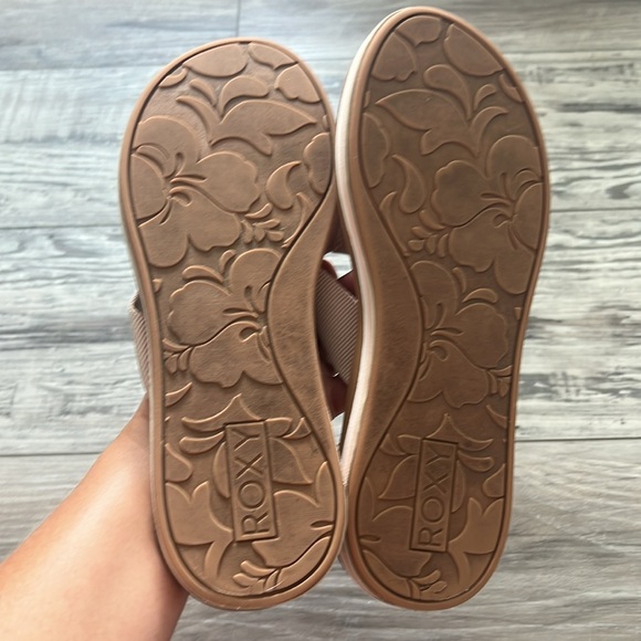 Roxy flip flops - Picture 2 of 3